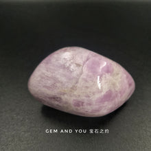 Load image into Gallery viewer, Kunzite Polished 73mm*44mm*41mm