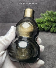 Load image into Gallery viewer, Gold Sheen Obsidian Carving Gourd(Wu Lou) 100mm*59mm 金曜石葫芦/金色黑曜石葫芦