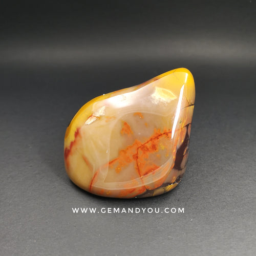 Mookite抛光60mm*51mm*47mm