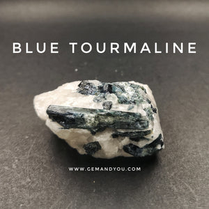 蓝色碧玺白水晶共生 原石 原矿 | 58mm*43mm*30mm
蓝色电气石 稀有 Blue Tourmaline