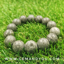 将图片加载到图库查看器中，强大的能量石手链15毫米。