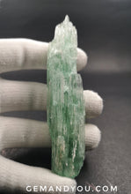 Load image into Gallery viewer, Green Kunzite (Hiddenite)  Raw 102mm*24mm*16mm