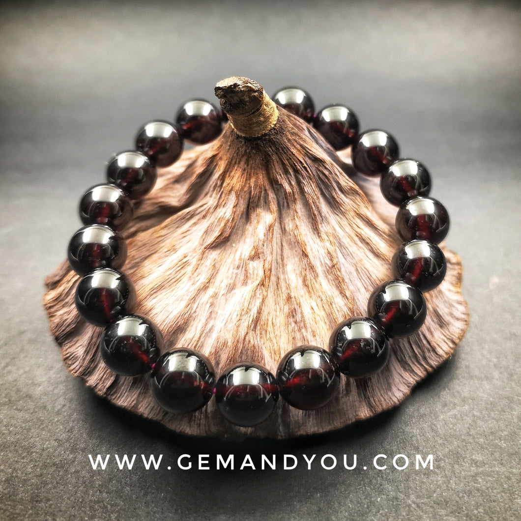 Red Garnet Bracelet 10.5mm
