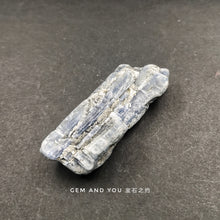 Load image into Gallery viewer, Blue Kyanite Raw 65mm*24mm*13mm