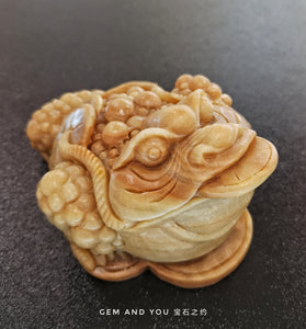 Powerful Energy SamRoiYod Carving- three-legged toad-龙宫舍利 三脚蟾蜍雕刻