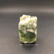 Load image into Gallery viewer, Green Apophylite Raw Specimen 52mm*30mm*26mm