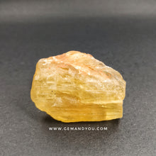 Load image into Gallery viewer, Yellow Fluorite Specimen Raw 49mm*37mm*26mm