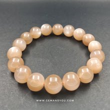 Load image into Gallery viewer, Peach Moon Stone Bracelet 13mm