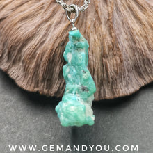 Load image into Gallery viewer, Green Turqoise Raw Pendant 31mm*12mm*10mm