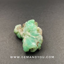 Load image into Gallery viewer, Chrysoprase Raw Mineral Specimen 40mm*30mm*25mm