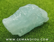 Load image into Gallery viewer, Aquamarine Raw Mineral Specimen 61mm*36mm*25mm