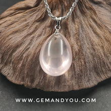 Load image into Gallery viewer, Icy Rose Quartz Crystal Pendant 22mm*16mm*10mm