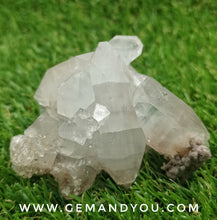 Load image into Gallery viewer, Clear Apophylite with Stilbite Cluster Raw Specimen 81mm*68mm*51mm