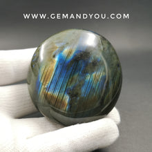 Load image into Gallery viewer, Labradorite Polished 60mm*57mm*28mm