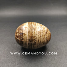 Load image into Gallery viewer, Brown Aragonite Egg 57mm*42mm