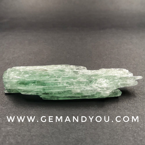 Green Kunzite (Hiddenite)  Raw 102mm*24mm*16mm