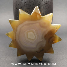 Load image into Gallery viewer, Crystallized Agate Carving 79mm*79mm*15mm
