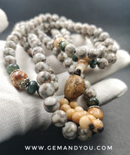 Load image into Gallery viewer, Powerful Energy Sam Roi Yod 8mm108-beads Necklace 龙宫舍利