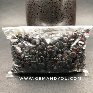 Red Garnet Chips Stone Polished Pack (200 gram)