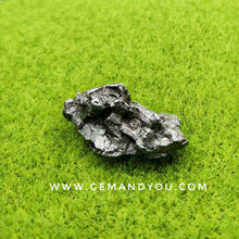 Load image into Gallery viewer, Meteorite Raw 40mm*20mm*16mm (26gram)