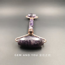 Load image into Gallery viewer, Amethyst massage roller/massage wand