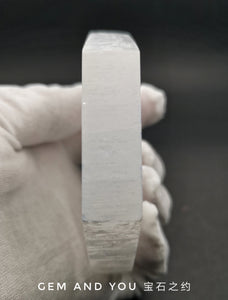 Selenite hexagon charging plate 9cm*7.7cm*1.5cm