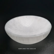 Load image into Gallery viewer, Selenite Bowl 13.5-14cm