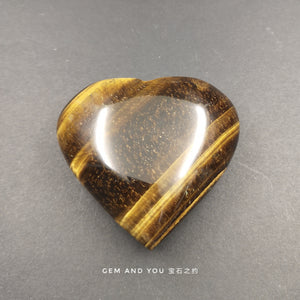 Yellow tiger eye stone hearts carving