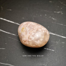 Load image into Gallery viewer, Sakura Agate / Flower Agate Polished 72mm*55mm*39mm