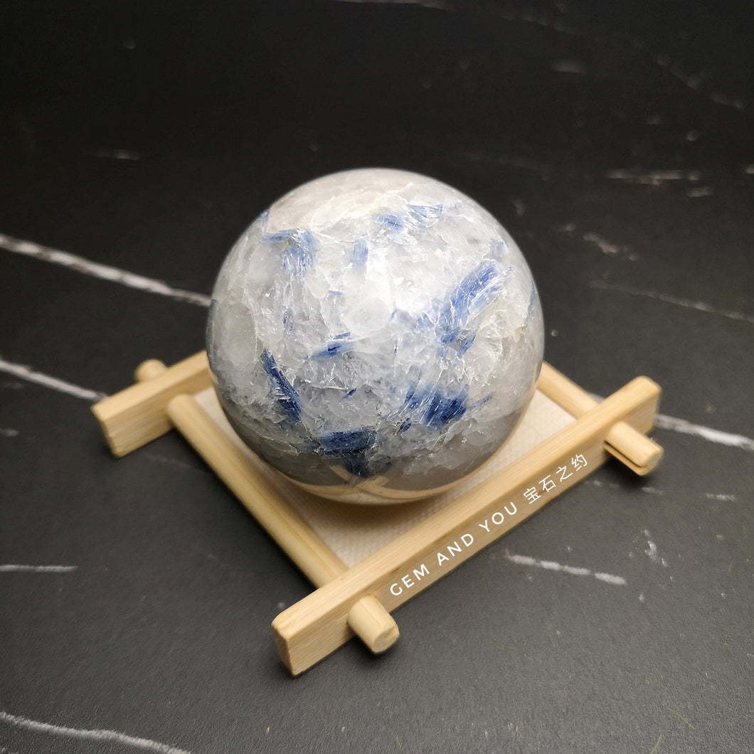 Blue Kyanite in Quartz Ball/Sphere D:56mm
