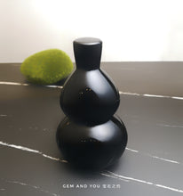 Load image into Gallery viewer, Natural Rainbow Obsidian Carving Gourd(Wu Lou)105mm*55mm